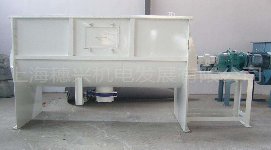 臥式混合機.jpg